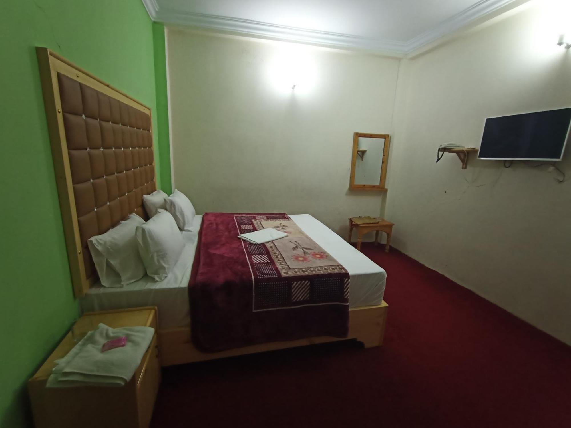 F R Darya E Swat Hotel Saidu Sharif Eksteriør billede